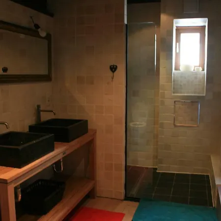 L'eaubergerine Vakantiehuis